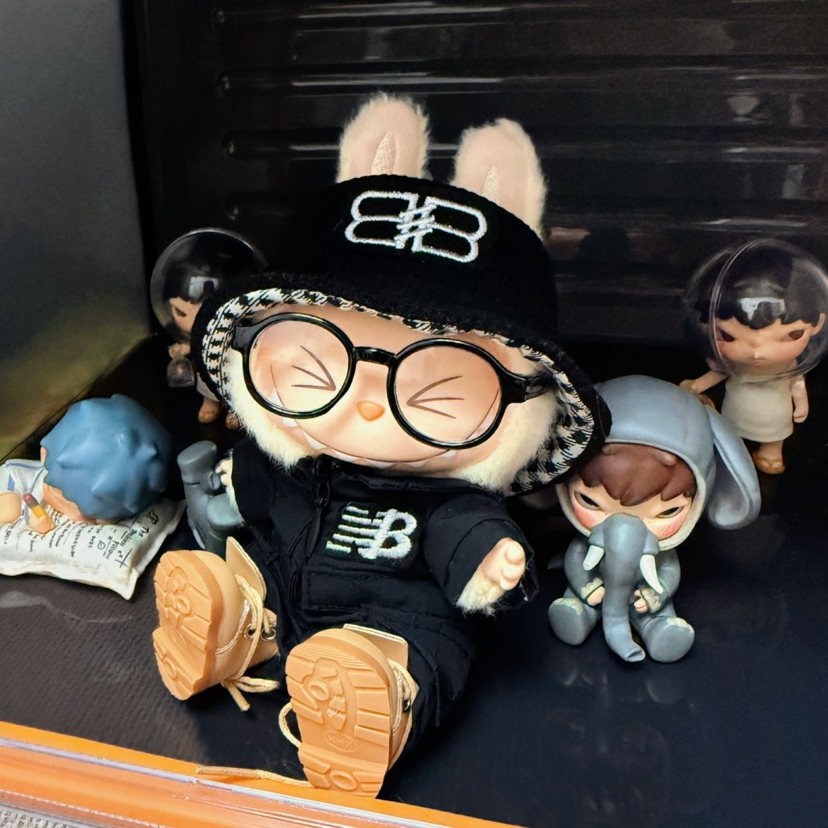 Labubu Vinyl Macaron First Generation Winter Outfit Ski Clothes Trendy One-piece Labubu Doll Clothes In Stock